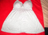 Camiseta gris de tirantes